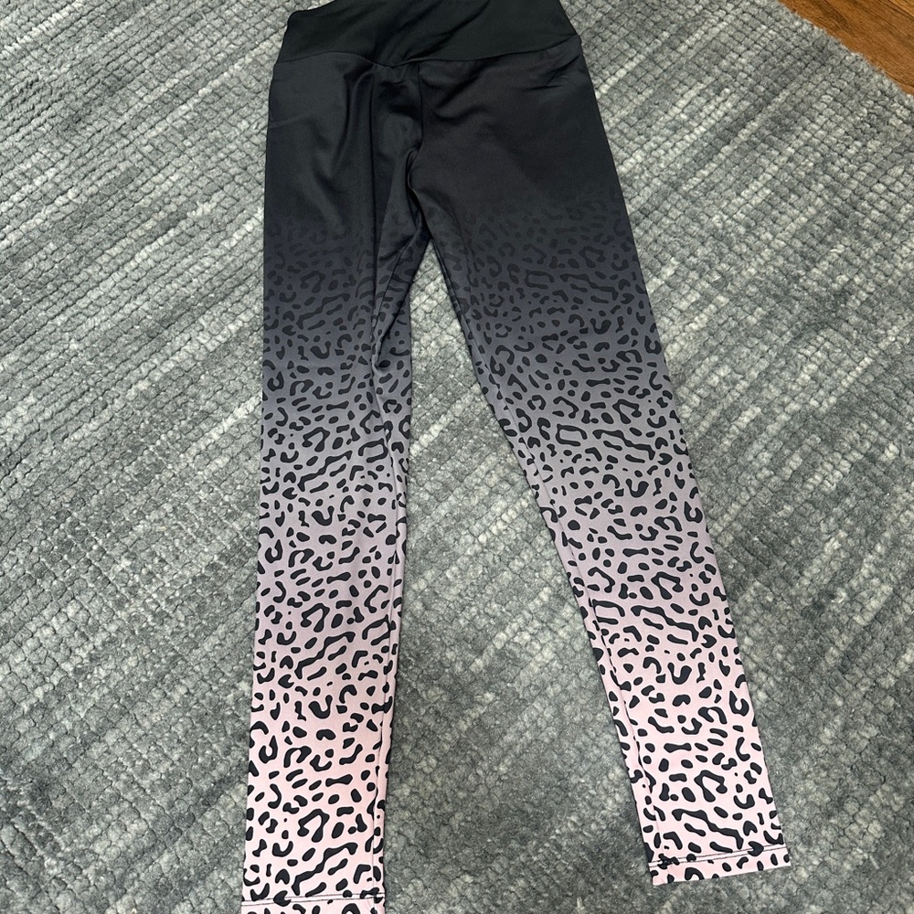 Stylish Kids Leopard Print Leggings - Black and Pink